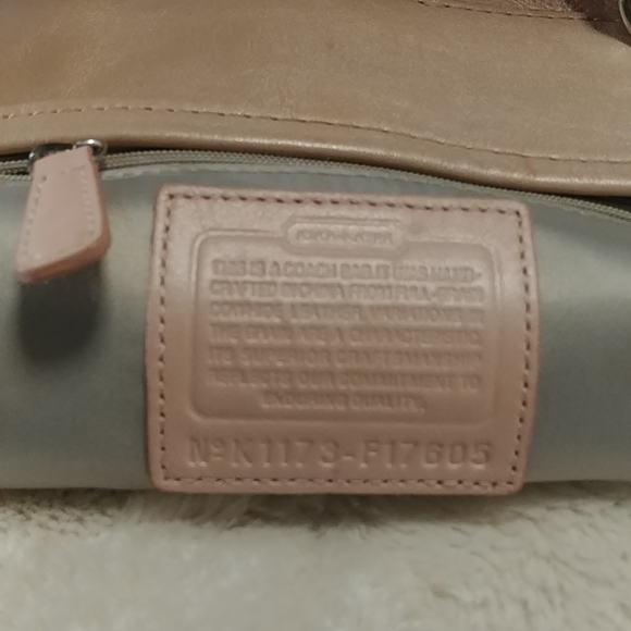 Coach Leather Madison Hippie Removable Crossbody with Shoulder Strap - Picture 12 of 16